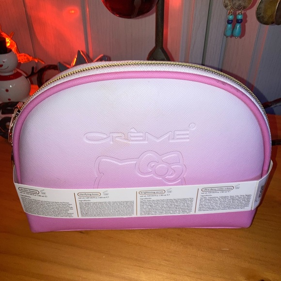 The Cre'me Shop X Hello Kitty Skin Care Essentials | 4 PC Travel Bag - Picture 4 of 7